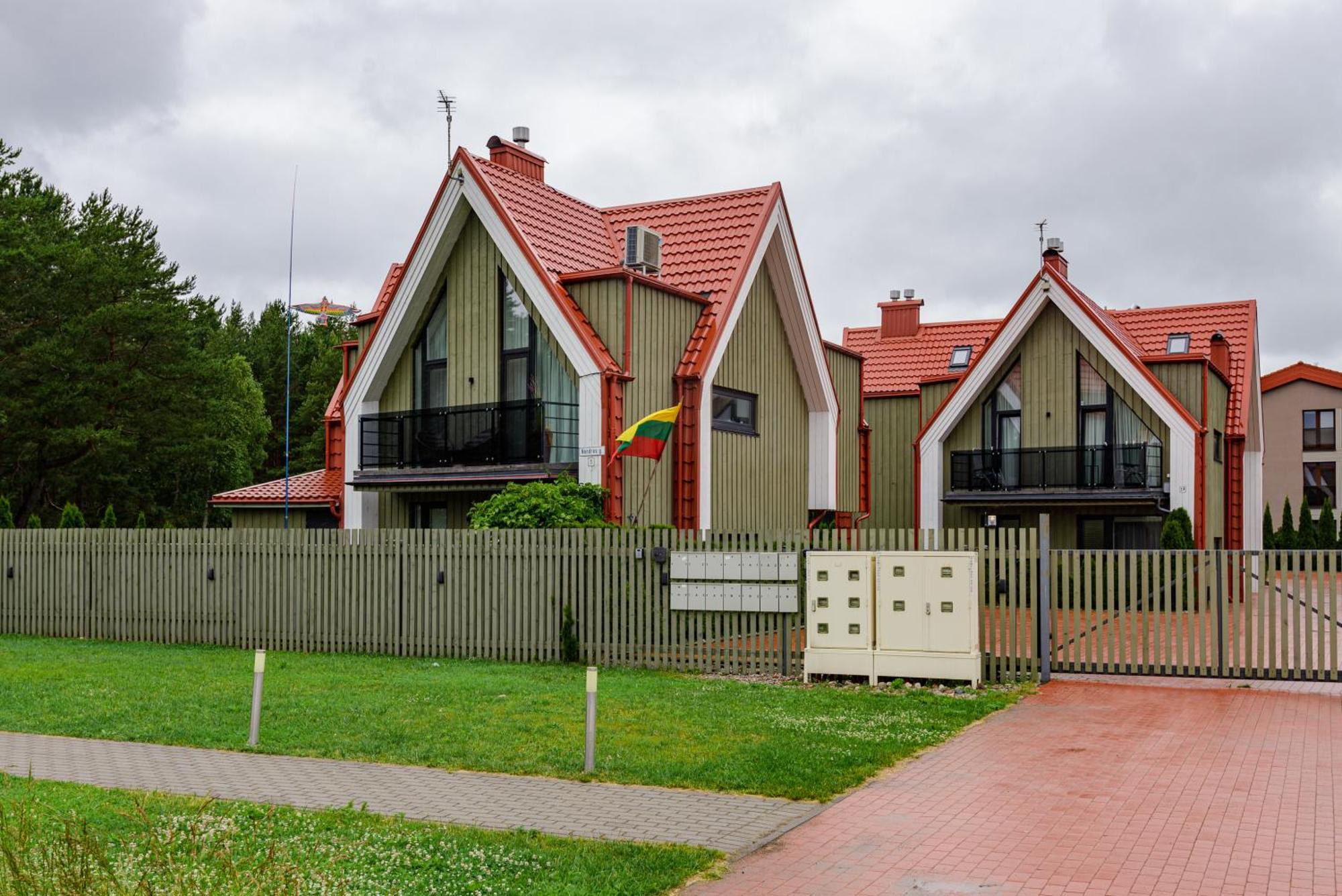 Zalia Kopa Apartamentai Salia Juros Palanga Esterno foto